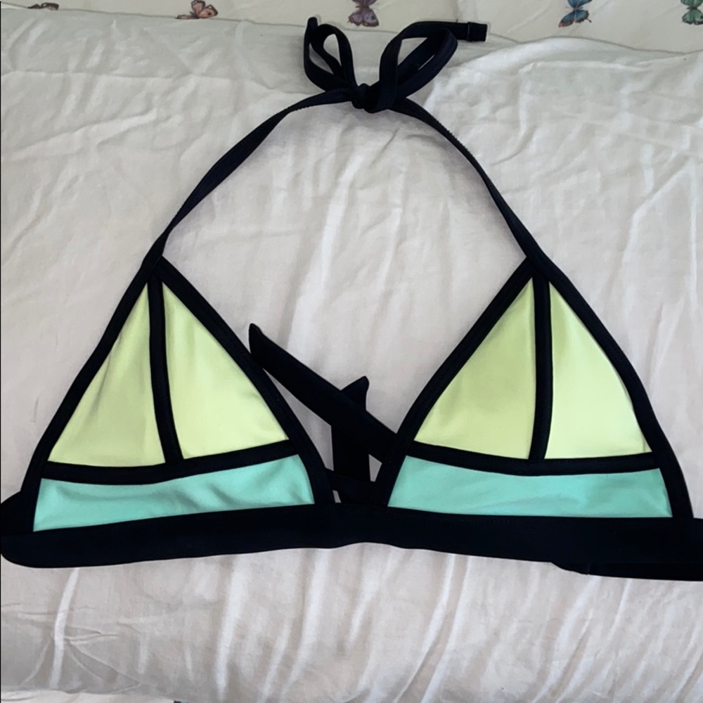 Bikini top